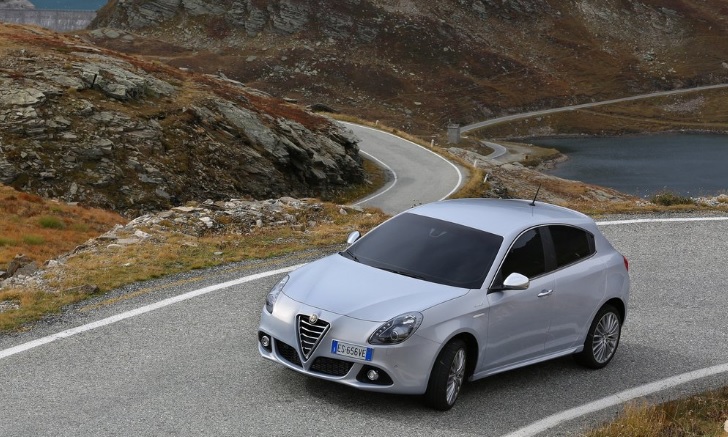 2020 Alfa Romeo Giulietta 1.6 JTD 120 HP Boot Space