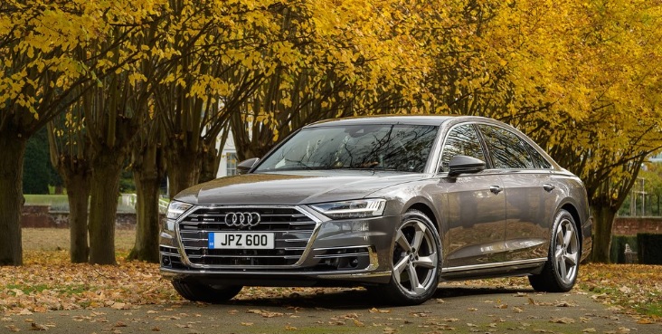 2024 Audi A8 3.0 TDI quattro 286 HP Boot Space