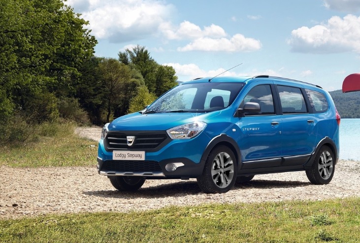 2020 Dacia Lodgy 1.5 Blue dCi 7K 115 HP Boot Space