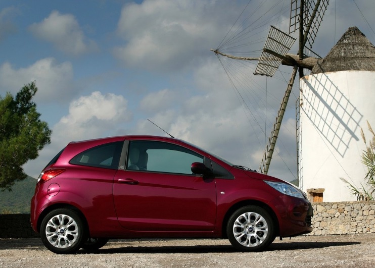 2009 Ford Ka 1.2 69 HP Boot Space