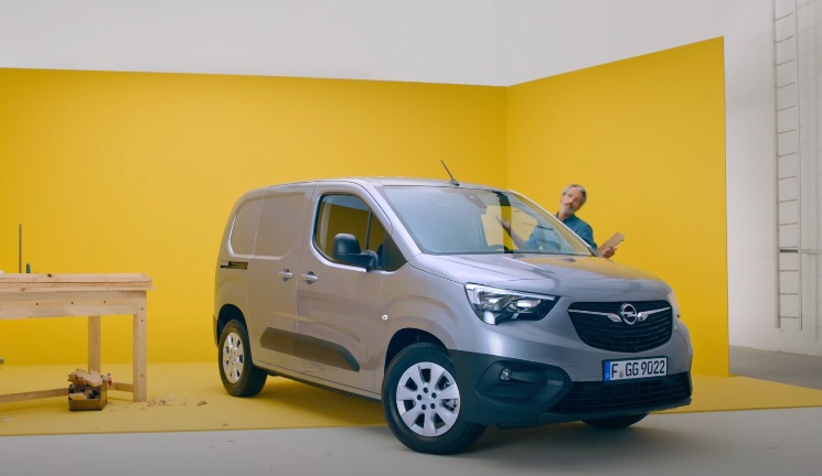 2022 Opel Combo 1.5 Diesel 130 HP Edition AT8 Technical Specifications