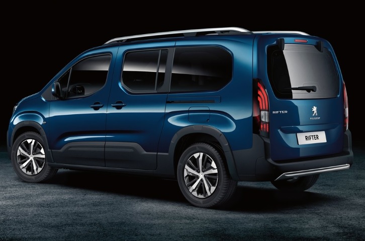 2021 Peugeot Rifter 1.5 BlueHDI 100 HP Boot Space