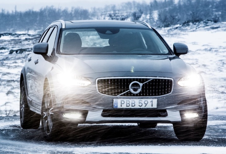 2017 Volvo V90 2.0 D5 235 HP Cross Country Plus Geartronic Technical Specifications