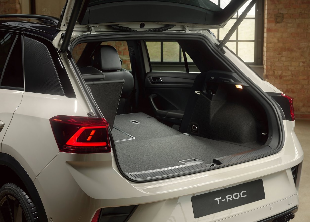 2023 Volkswagen T-Roc 1.5 TSI 150 HP Boot Space