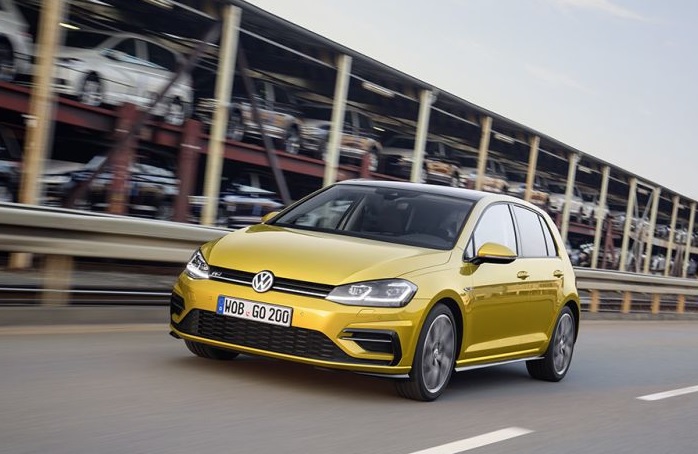 2020 Volkswagen Golf 1.5 TSI ACT 150 HP Boot Space