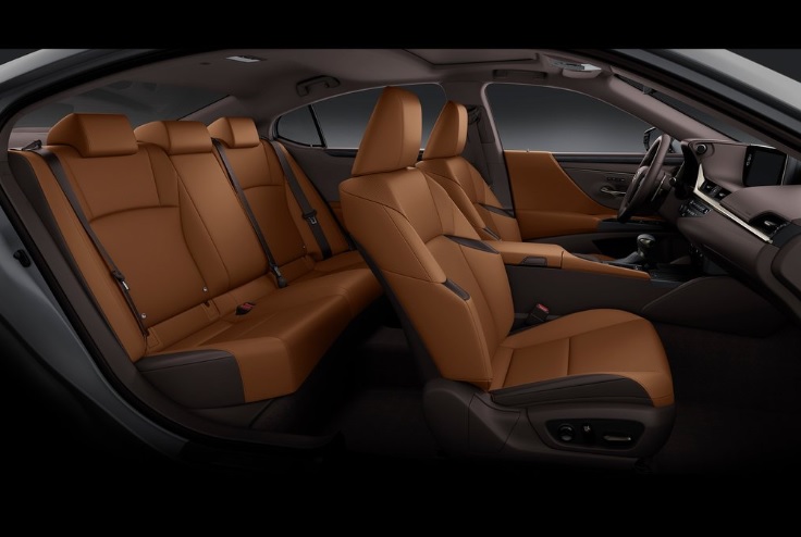 2020 Lexus ES 300h 2.5 218 HP Boot Space