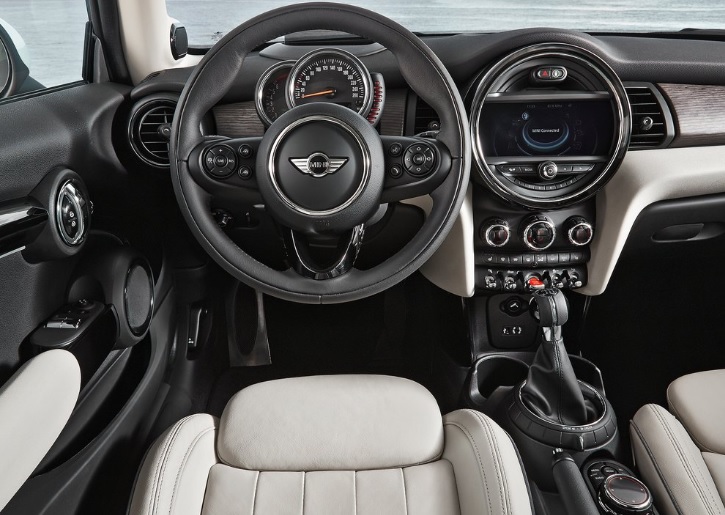 2021 Mini Cooper 1.5 3K 136 HP Boot Space