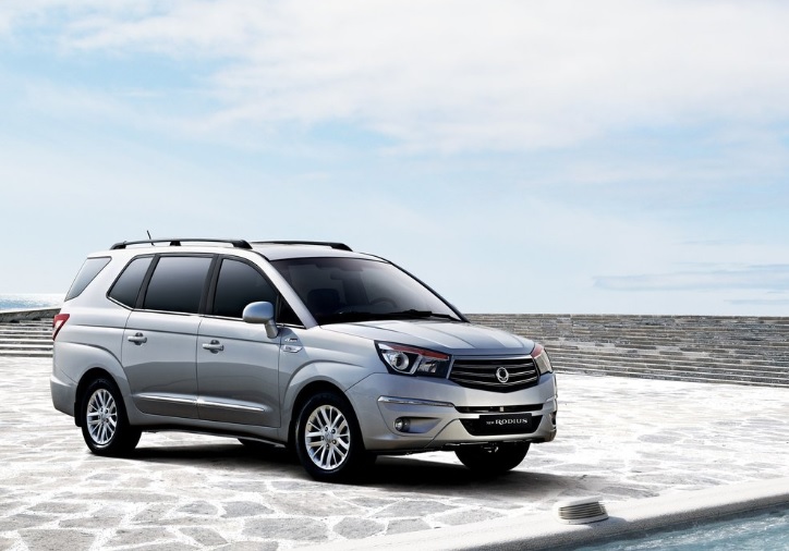 2016 Ssangyong Rodius 2.0D 4x4 155 HP Platinum AT Technical Specifications