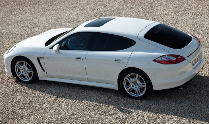 2014 Porsche Panamera 4.8 400 HP Boot Space