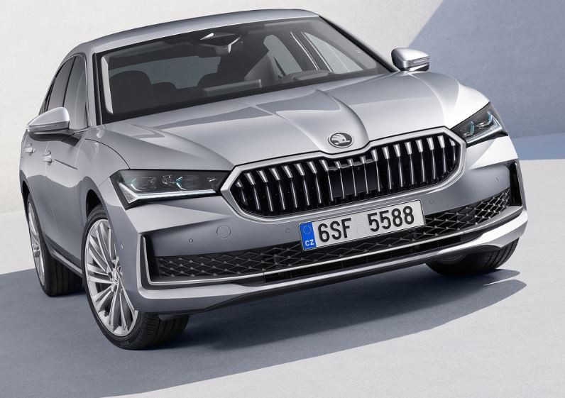 2024 Skoda Superb 1.5 TSI mHEV 150 HP Boot Space