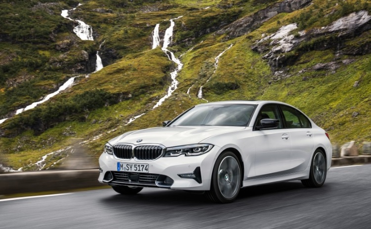 2019 BMW 3 Series 320i 1.6 170 HP Boot Space