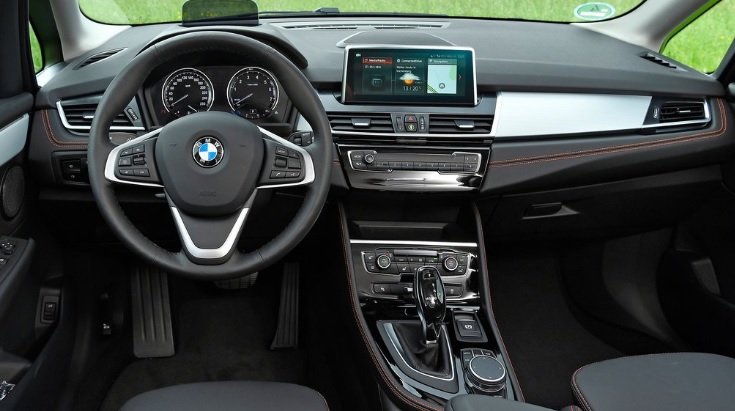 2019 BMW 2 Series 216d 1.5 116 HP Boot Space