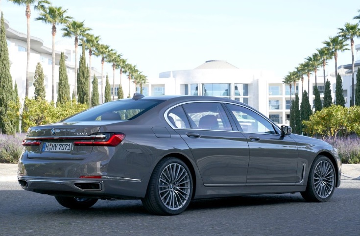 2023 BMW 7 Series 740Ld xDrive 3.0 340 HP Boot Space